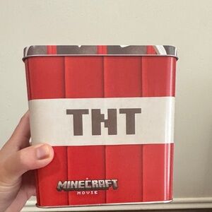 AMC collectible Minecraft-themed popcorn buckets!